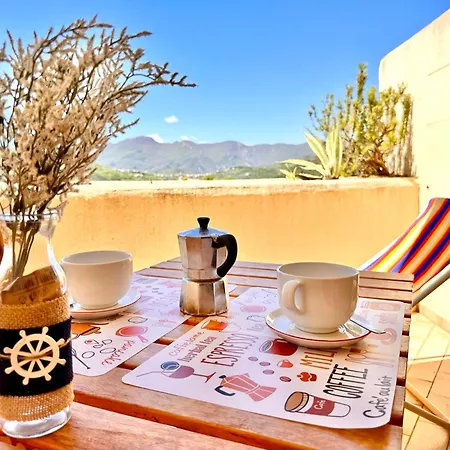 Hostdomus - Phil House * Finale Ligure