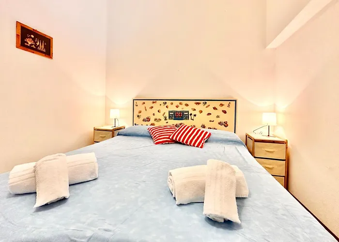 Hostdomus - Phil House Апартаменты Финале Лигуре