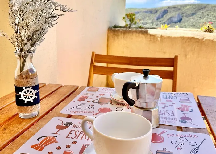 Hostdomus - Phil House *