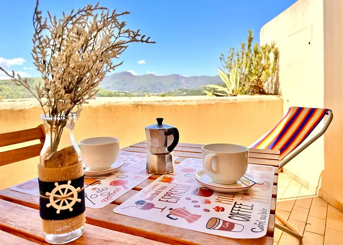 Hostdomus - Phil House * Finale Ligure