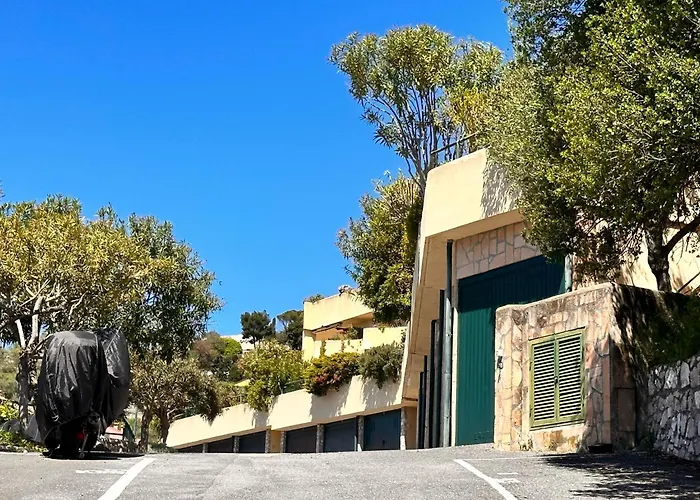 Hostdomus - Phil House Финале Лигуре